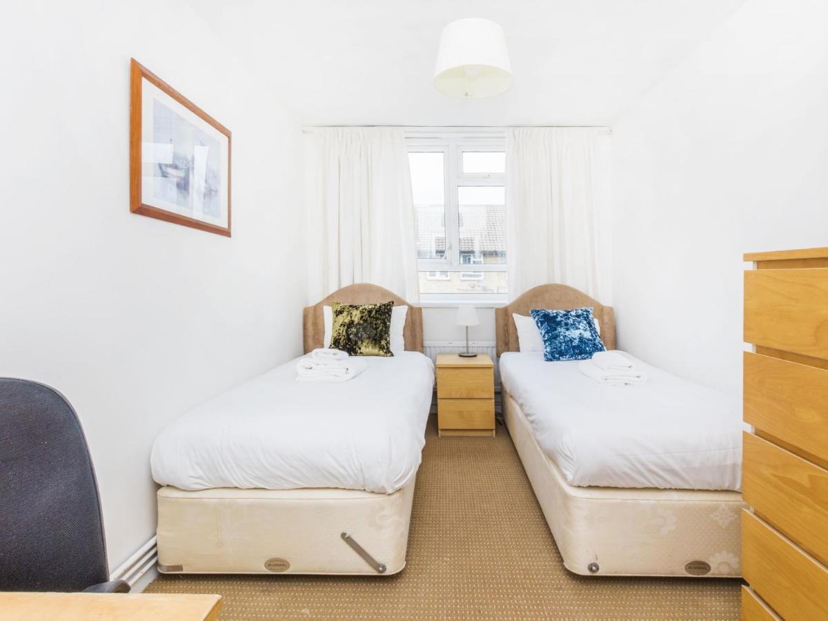 Pass The Keys - Beautiful Flat With Balcony In Swiss Cottage, Londyn Zewnętrze zdjęcie